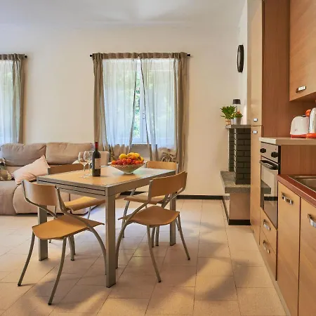 Dani By Interhome Carriola